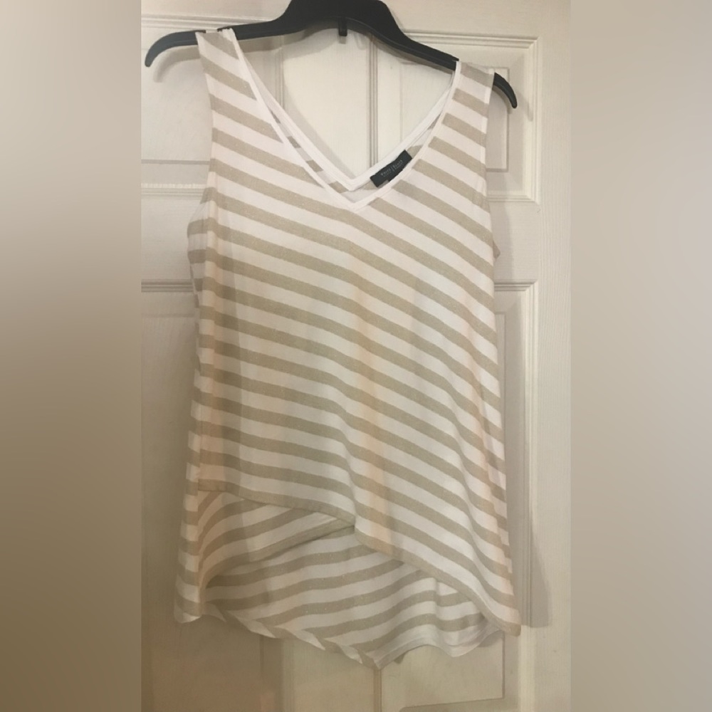 White House Black Market Asymmetrical Top